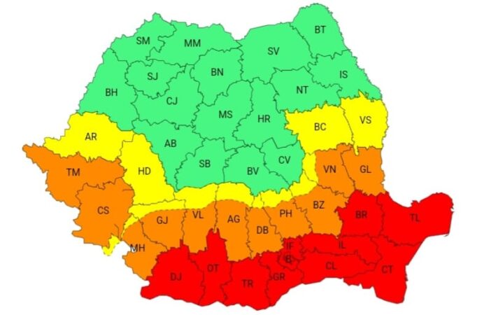 Aer irespirabil, CANICULA nu ne da pace și vin și FURTUNILE în  județul Dâmbovița, în  orele următoare ne confruntăm cu schimbări bruște  de vreme.