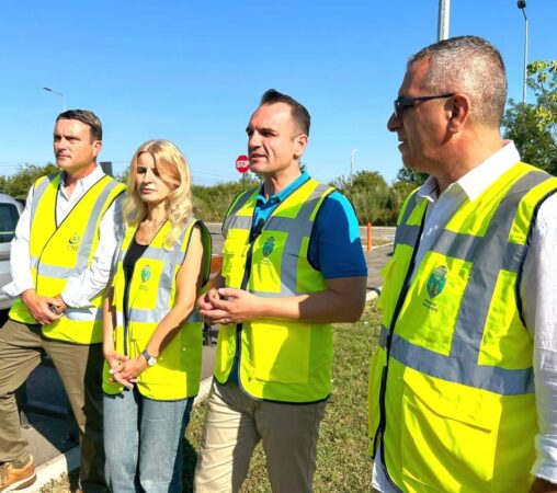 Primăria municipiului Târgoviște continuă investițiile în Cartierul Sagricom și a demarat construcția unui teren de sport multifuncțional