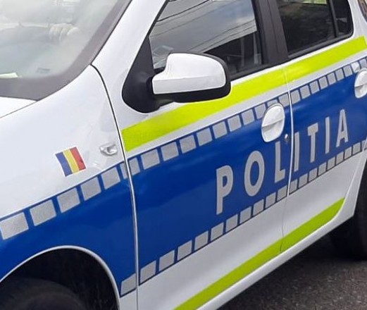 Tragedie la Viișoara: Un bărbat și-a pierdut viața după ce a fost surprins între semiremorca unui ansamblu de vehicule rutier și un stivuitor Tragedie la Viișoara, astăzi, 5 iulie a.c., polițiștii din cadrul Poliției Municipiului Târgoviște au fost sesizați cu privire la faptul că o persoană este inconștientă.