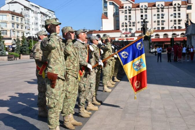 În Piața Tricolorului din Târgoviște, Ziua Imnului a fost sărbătorită într-un mod solemn și emoționant, prefectul județului Dâmbovița