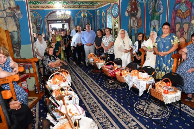 La Stănești-Răcari, a avut loc o sărbătoare deosebită și plină de semnificație pentru comunitatea locală. Cu ocazia hramului Bisericii "Adormirea Maicii Domnului"