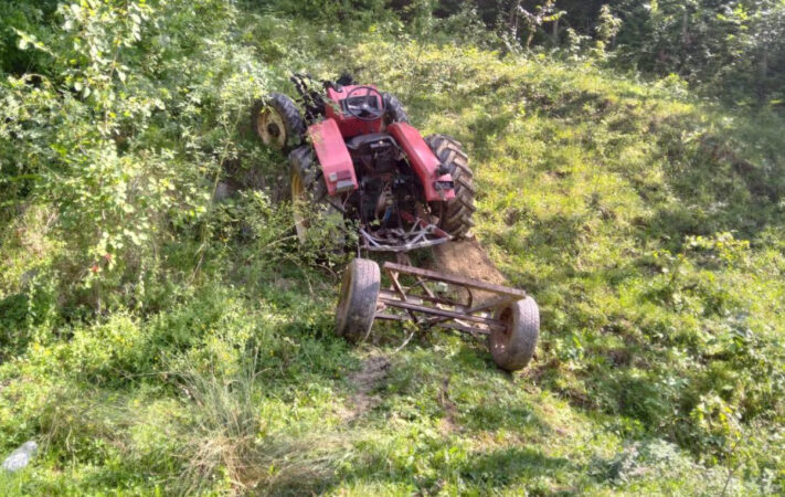 Accident  tragic în localitatea Râu Alb de Jos a mobilizat echipaje de intervenție pentru salvarea unei persoane surprinse de un utilaj agricol.