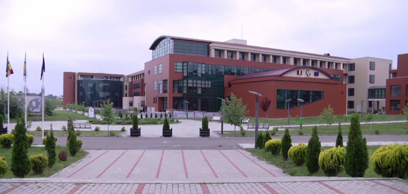 Universitatea "Valahia" din Târgoviște oferă programe de conversie profesională pentru cadre didactice din învățământul preuniversitar sau absolvenți