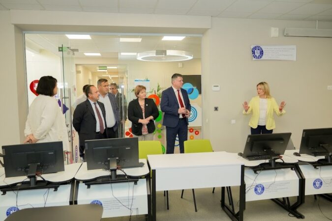 O delegație a Universității „Valahia” din Târgoviște a efectuat ieri, 12 septembrie 2024, o primă vizită la Universitatea Pedagogică de Stat „Ion Creangă” din Chișinău, Republica Moldova, în cadrul programului de mobilitate Erasmus+ staff mobility.