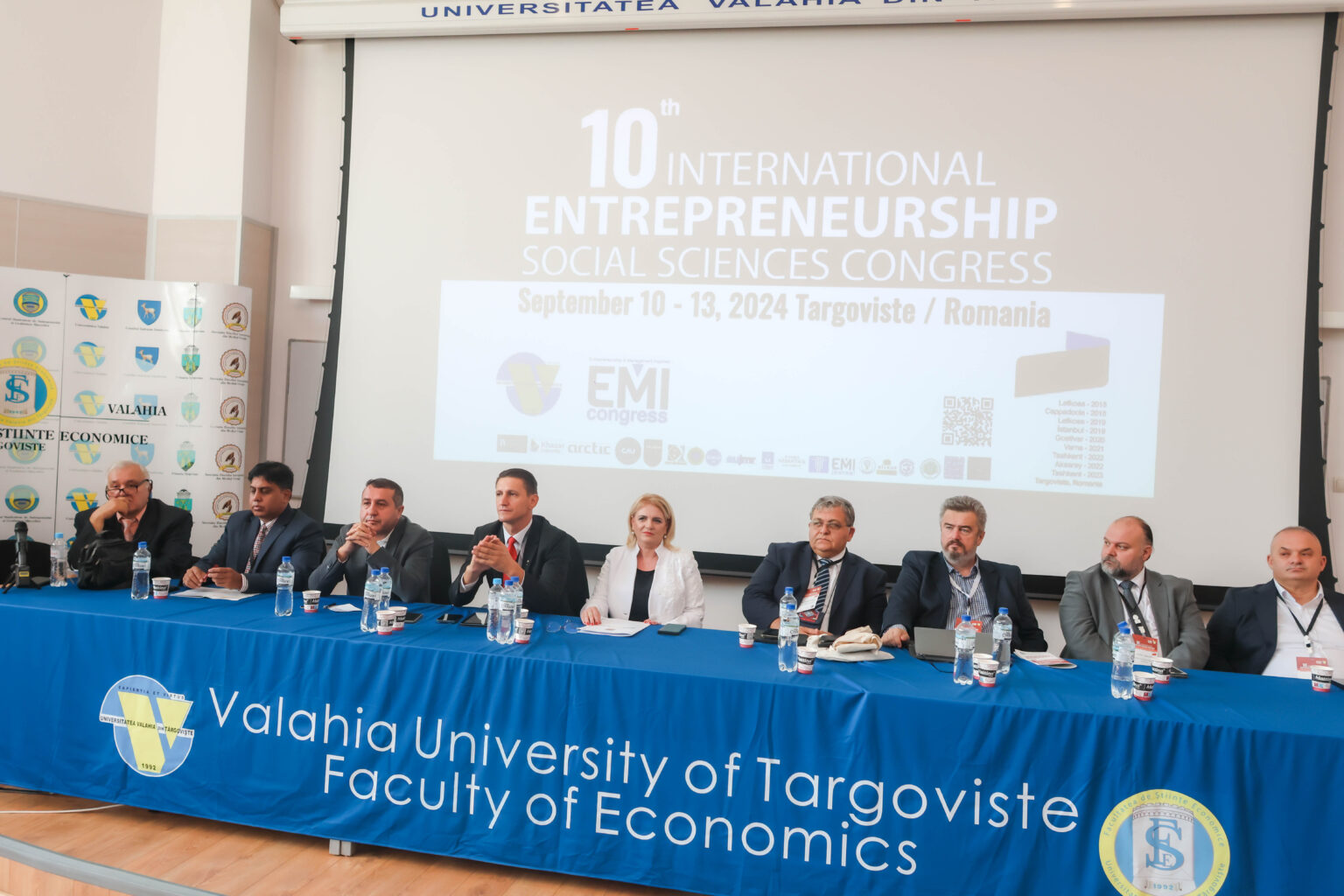 Universitatea „Valahia” din Târgoviște a organizat în perioada 10 – 13 septembrie 2024, în Campusul universitar, alături de Institutul EMI din Republica Turcia, cea de-a zecea ediție a Congresului EMI de Antreprenoriat și Științe Sociale.