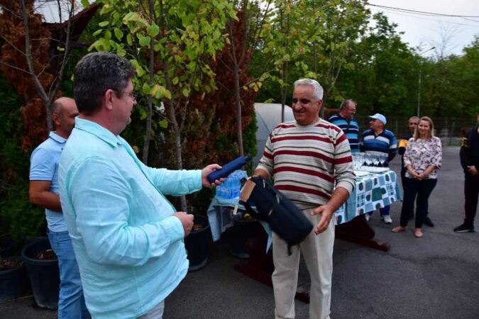 Munca și devotamentul pentru  comunitate nu trec neobservate iar recunoașterea meritelor este esențială în comunitatea de la  Răcari.