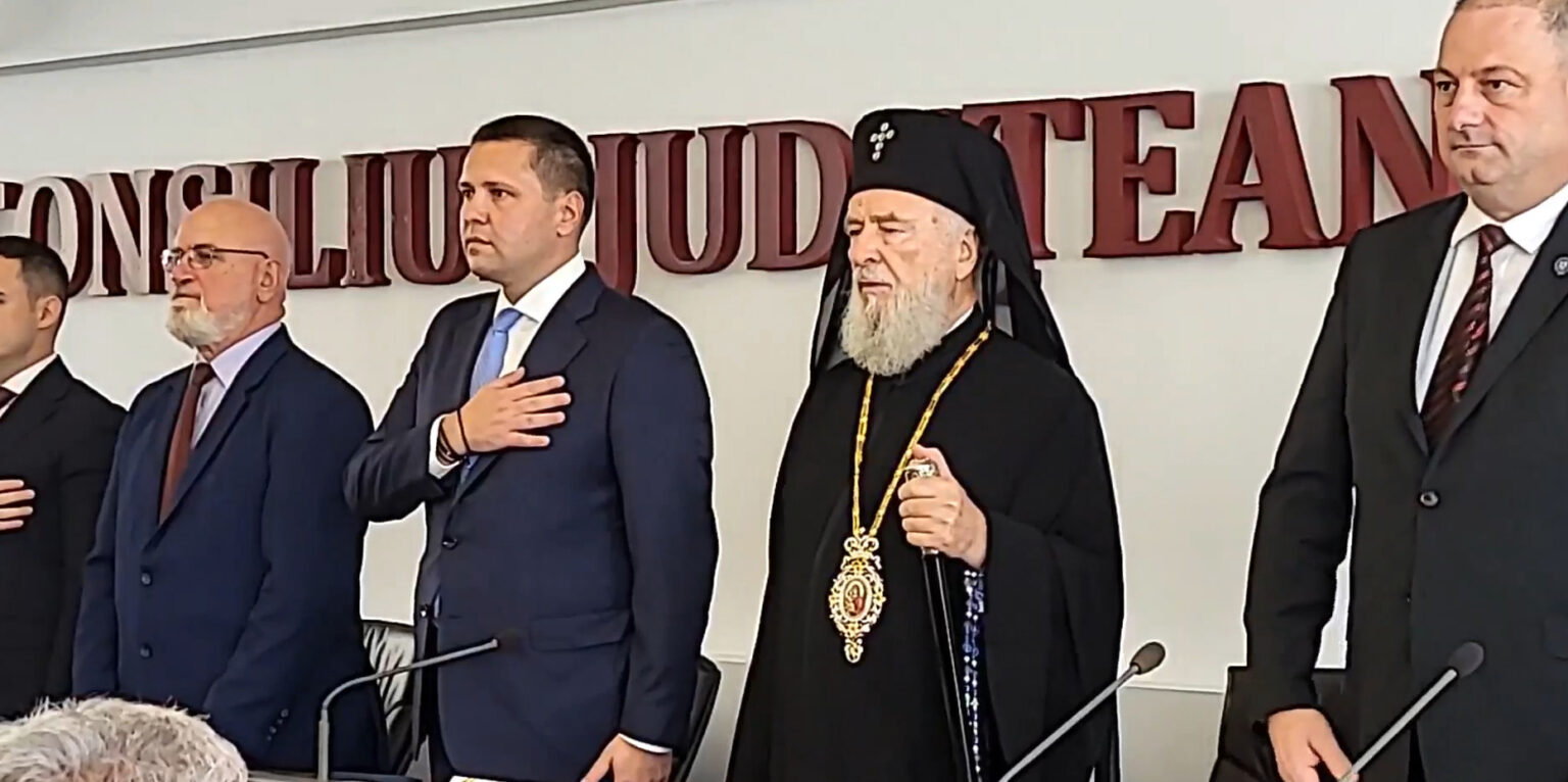 Ședință solemnă: A fost constituit CJ Dâmbovița și Corneliu Ștefan a depus  jurământul pentru un nou mandat de președinte al CJ  Ședință solemnă, astăzi, 17 octombrie 2024, a avut loc la Palatul Administrativ din Dâmbovița, în cadrul căreia Corneliu Ștefan