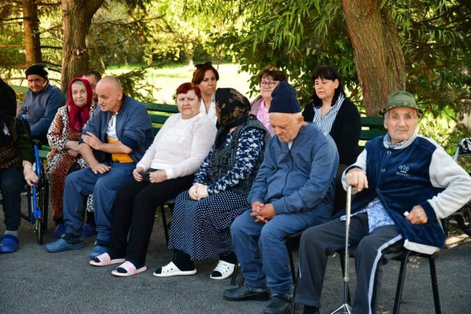 La Centrul Rezidențial pentru Persoane Vârstnice din Ghergani, s-a desfășurat un eveniment plin de emoție și recunoștință, cu prilejul Zilei Persoanelor Vârstnice.
