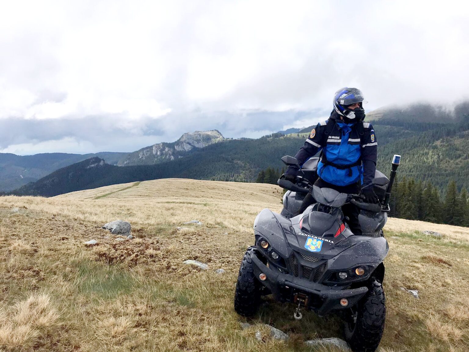 Jandarmeria Montană, la ceas aniversar, 0e 5 octombrie 2024, se împlinesc 23 de ani de la înființarea structurilor de jandarmerie montană în cadrul Jandarmeriei Române.