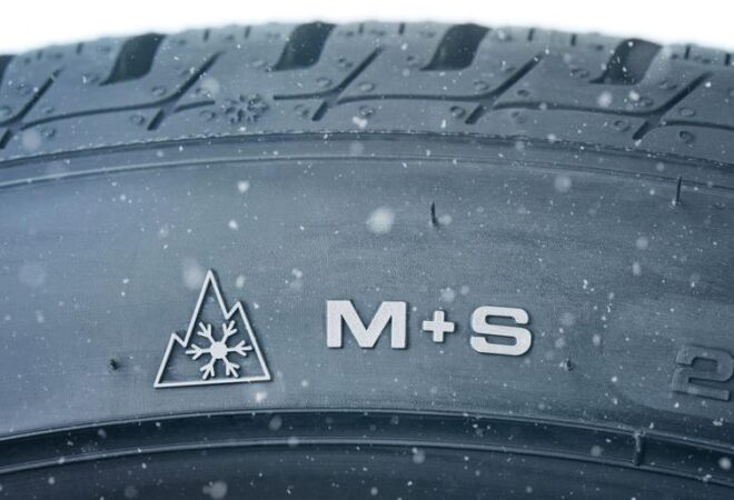 Riscați o amendă de până la 3.300 de lei: Când trebuie să montăm anvelopele de iarnă?  Riscați o amendă de până la 3.300 de lei: Când trebuie să montăm anvelopele de iarnă?