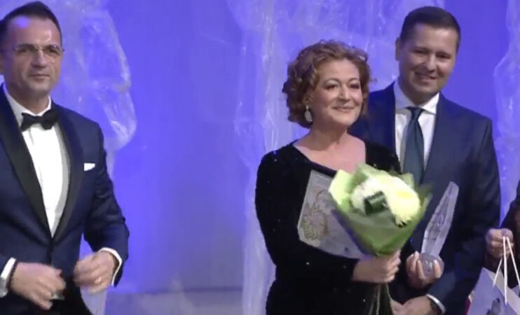 Dumitru Caulea a câștigat Trofeul „Crizantema de Aur” 2024  la Secțiunea Creație. VIDEO Dumitru Caulea a câștigat Trofeul „Crizantema de Aur” 2024  la Secțiunea Creație, compozitor din  Ucraina.