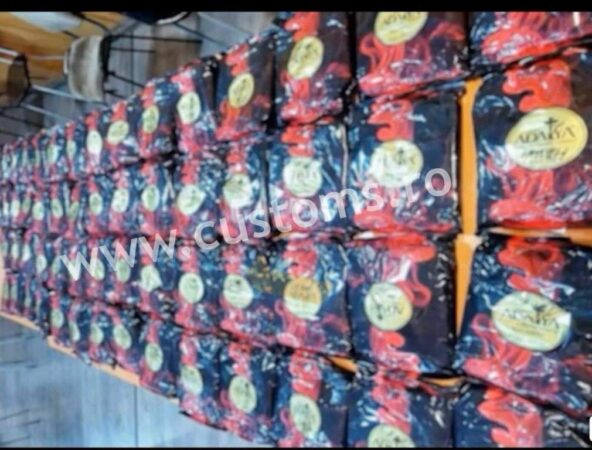 Inspectorii vamali au făcut o captură record : 100 de kilograme de tutun și 7.000 de țigarete capturate  Inspectorii vamali  au realizat o captură semnificativă, descoperind 100 de kilograme de tutun de narghilea și 7.000 de țigarete