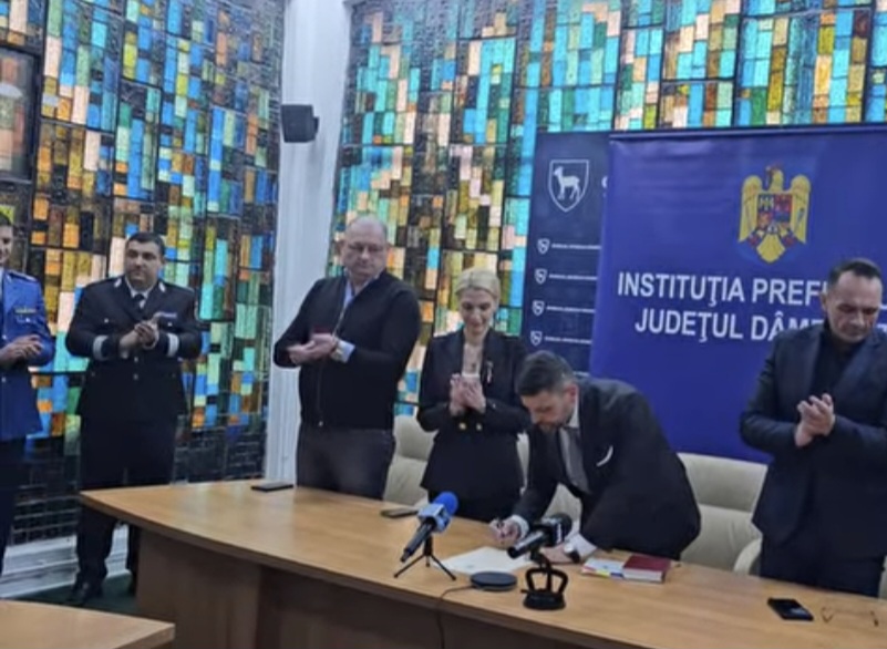 Marian Tănase a depus jurământul și a fost învestit oficial în funcția de prefect al județului Dâmbovița.