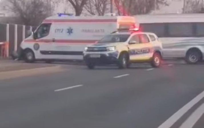 Accidente de circulație produse în această dimineață În această dimineață, 11 februarie a.c., polițiștii din cadrul Serviciului rutier au fost sesizați cu privire la producerea unui accident rutier în afara localității Văcărești.