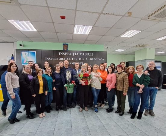 Despărțire cu regret la ITM Dâmbovița: Maria Soare și Vlad Călin, doi profesioniști de neînlocuit, ies la pensie Inspectoratul Teritorial de Muncă Dâmbovița se desparte, nu fără regrete, de doi membri apreciați ai familiei.