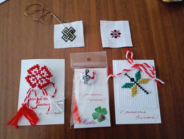 Muzeul Gravor Gabriel Popescu celebrează tradiția Mărțișorului prin artă La Muzeul Gravor Gabriel Popescu, tradiția Mărțișorului este celebrată în fiecare an într-un mod unic și creativ.