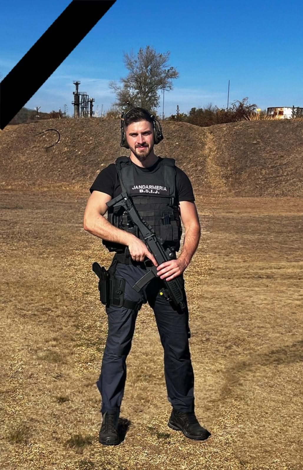 Jandarmul Răzvan, eroul care va rămâne întotdeauna în inimile coechipierilor săi.Brigada Specială de Intervenție „Vlad Țepeș”