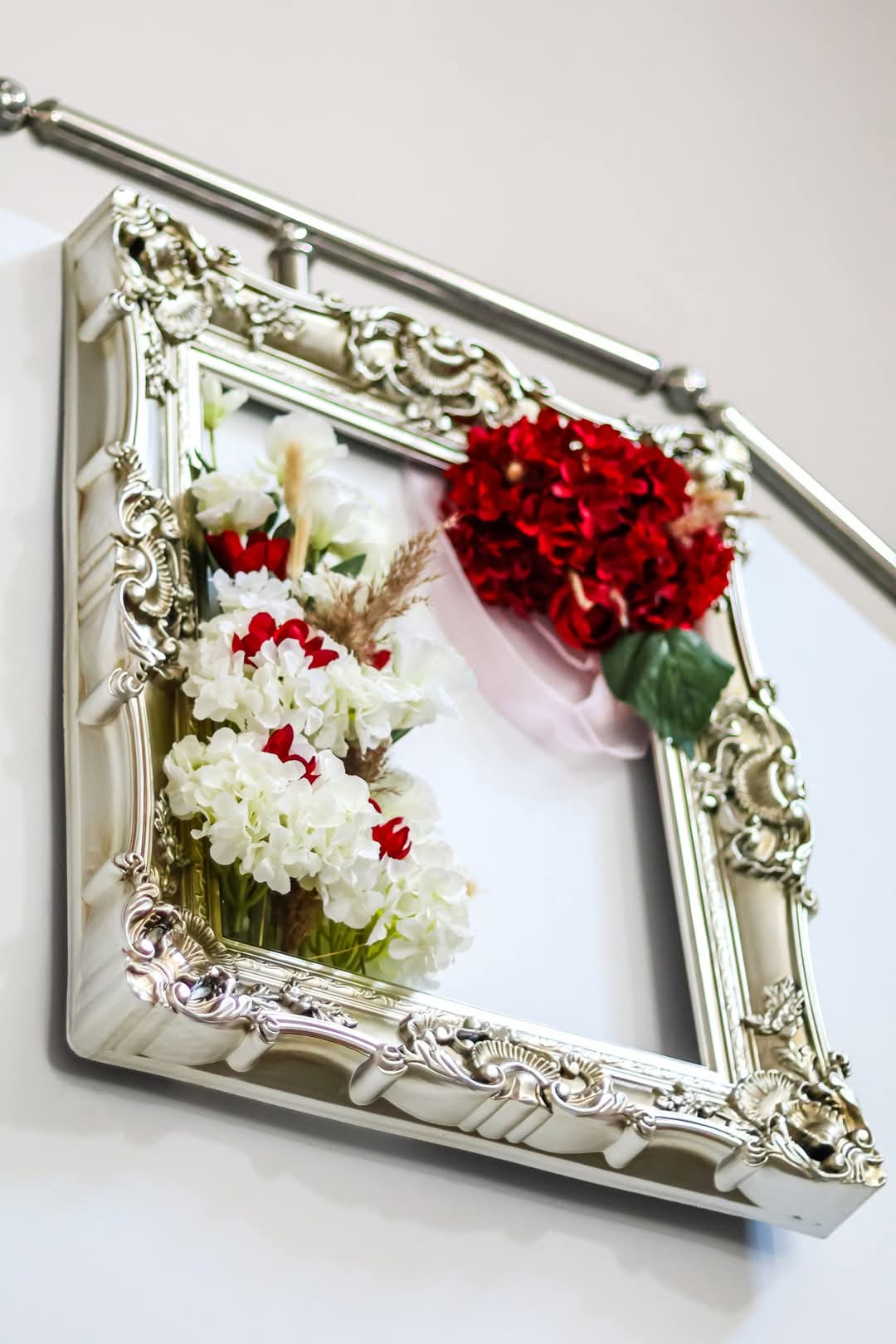 Primavara este marcată cu multă energie și culoare în campusul Universității „Valahia” din Târgoviște.