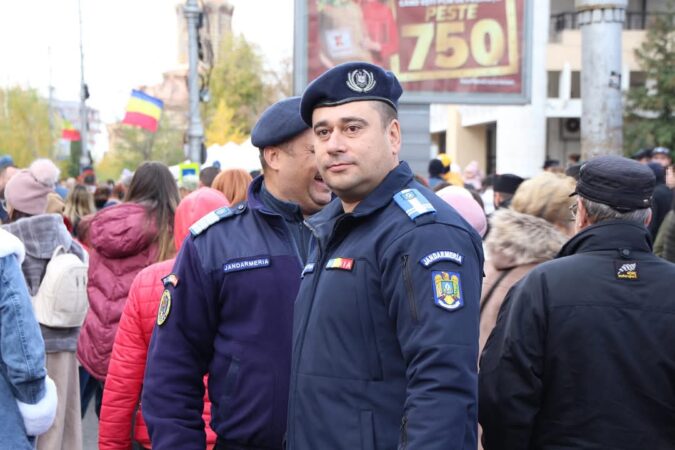 Jandarmii dâmbovițeni sunt la datorie 24 de ore din 24 de ore Jandarmii dâmbovițeni sunt la datorie 24 de ore din 24 de ore, în perioada 11 – 13 aprilie 2025,  la activitățile sportive, cultural-artistice și religioase din județ, pentru a asigura un climat de siguranță pentru toți participanții