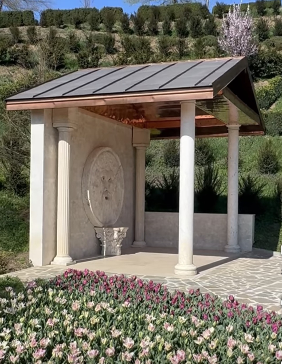 Lalele, Lalele la I Giardini di Zoe: O grădină de vis în inima României, județul Hunedoara.