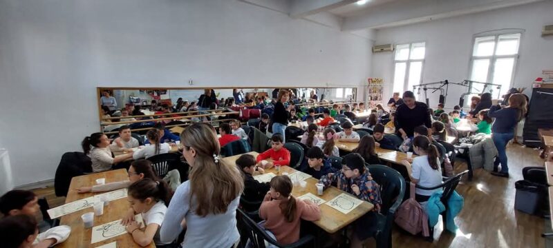 Școala Altfel 2025: 650 de copii din Dâmbovița au devenit mici artiști în cadrul atelierelor creative și educative Săptămâna „Școala Altfel – Să știi mai multe, să fii mai bun!” și „Săptămâna Verde” a adus bucurie, culoare și creativitate pentru 650 de copii