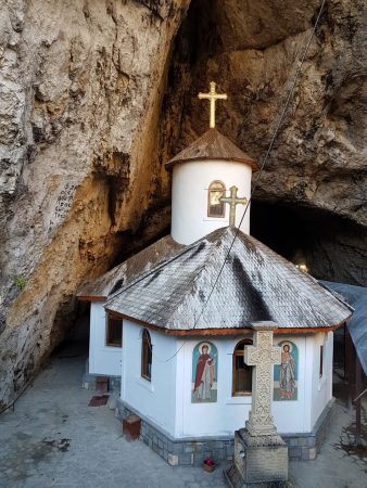 Peștera Ialomiței a trecut la programul de vară: Turiștii sunt așteptați zilnic între orele 9:00 - 17:30