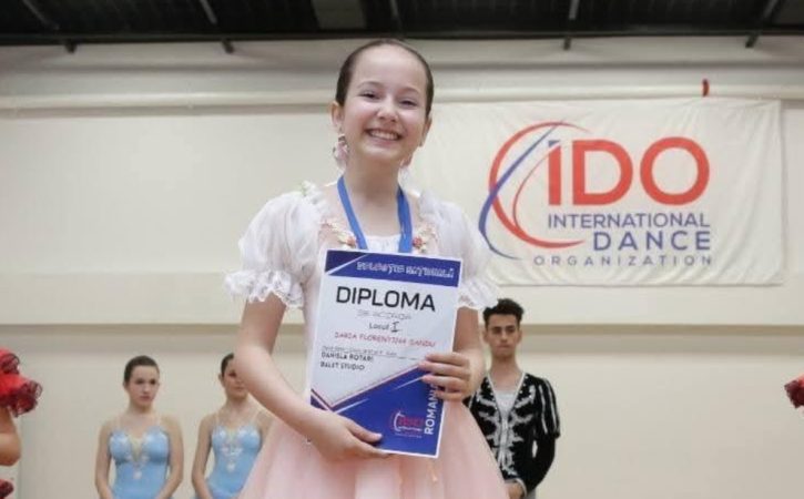 Sandu Daria, mica balerină din Răcari, va reprezenta România la Campionatul European de Balet din Polonia Sandu Daria, mica balerină din Răcari, va reprezenta România la Campionatul European de Balet din Polonia