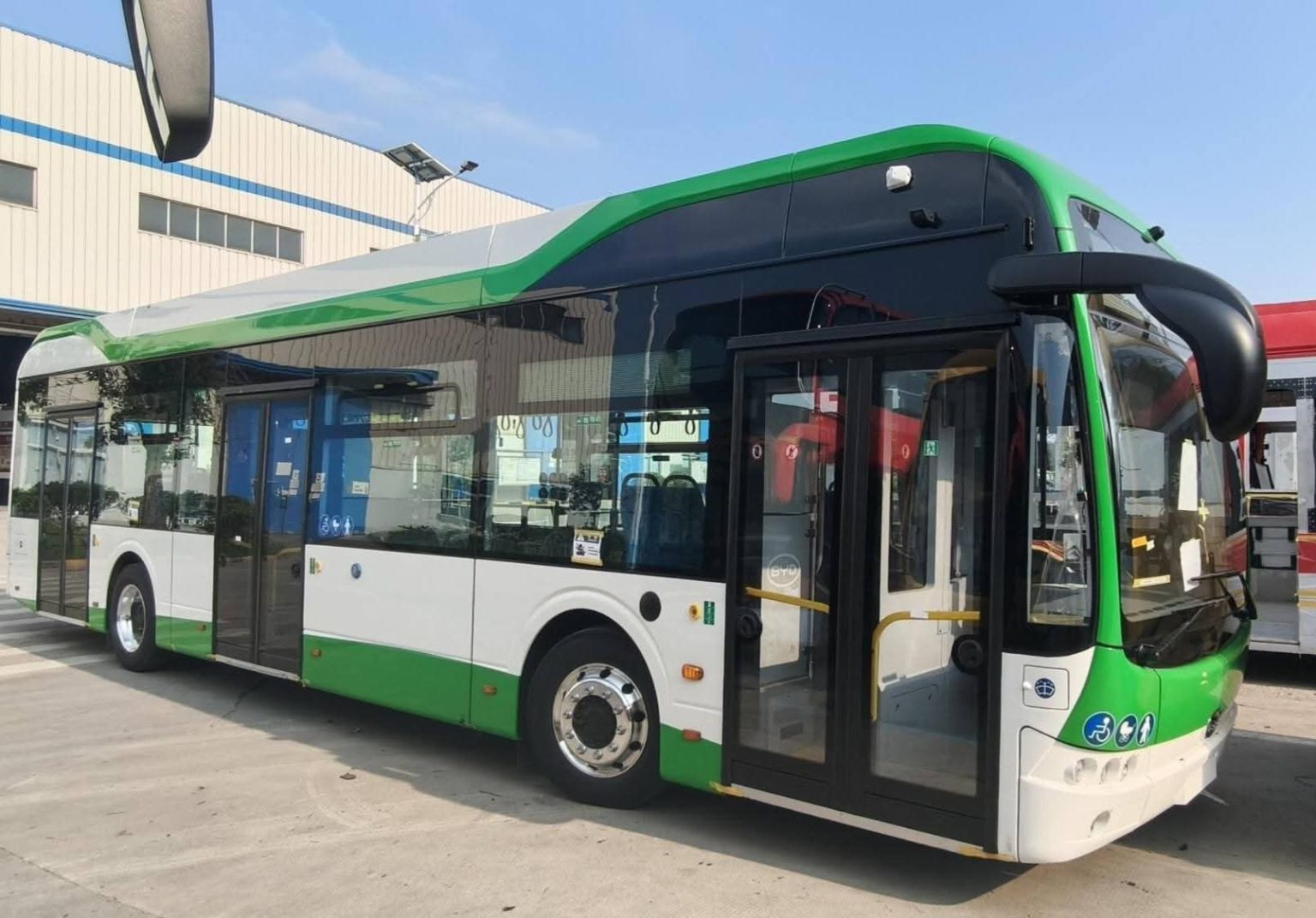  În această toamnă sosesc primele autobuze electrice în Târgoviște