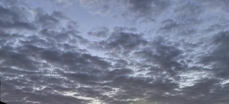 Cer variabil, burniță și temperaturi de toamnă blândă