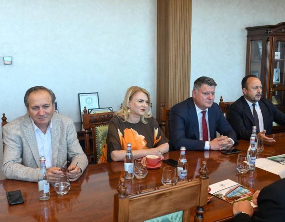 Universitatea „Valahia” îl onorează pe profesorul João Paulo Coroado cu titlul de Doctor Honoris Causa