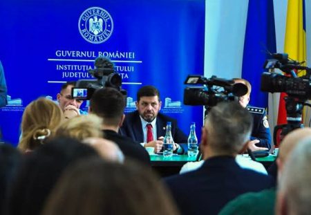 Cartea Electronică de Identitate, element-cheie în modernizarea serviciilor publice din Dâmbovița