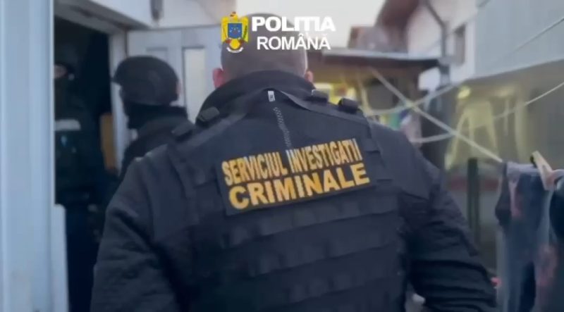 Rețea de proxenetism și camătă destructurată în Dâmbovița: 18 percheziții
