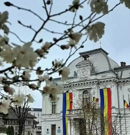 Primăvara colorează Târgoviște – orașul prinde viață