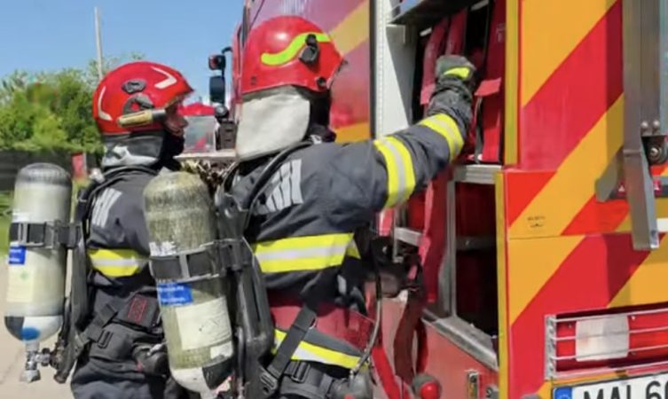 Târgoviște: ISU „Basarab I” a testat Planul de Urgență Externă într-un scenariu cu explozie, incendii și substanțe periculoase