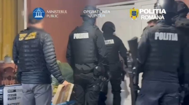62 DE MANDATE DE PERCHEZIȚIE DOMICILIARĂ PUSE ÎN APLICARE DE POLIȚIȘTII DIN DÂMBOVIȚA