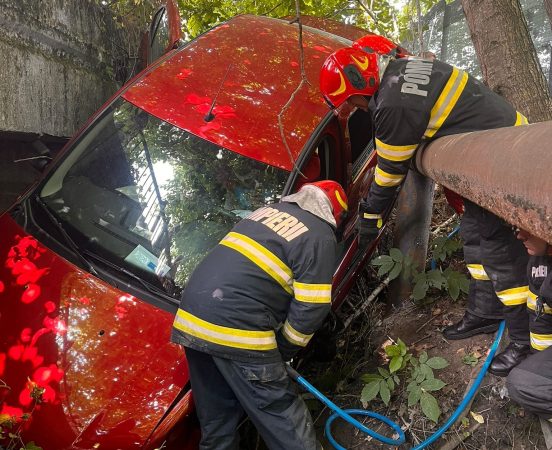 A SCĂPAT CA PRIN MINUNE DINTR-UN ACCIDENT GRAV A SCĂPAT CA PRIN MINUNE DINTR-UN ACCIDENT GRAV