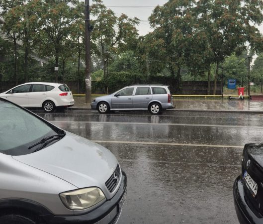 Atenționare meteo: instabilitate atmosferică accentuată Atenționare meteo: instabilitate atmosferică accentuată