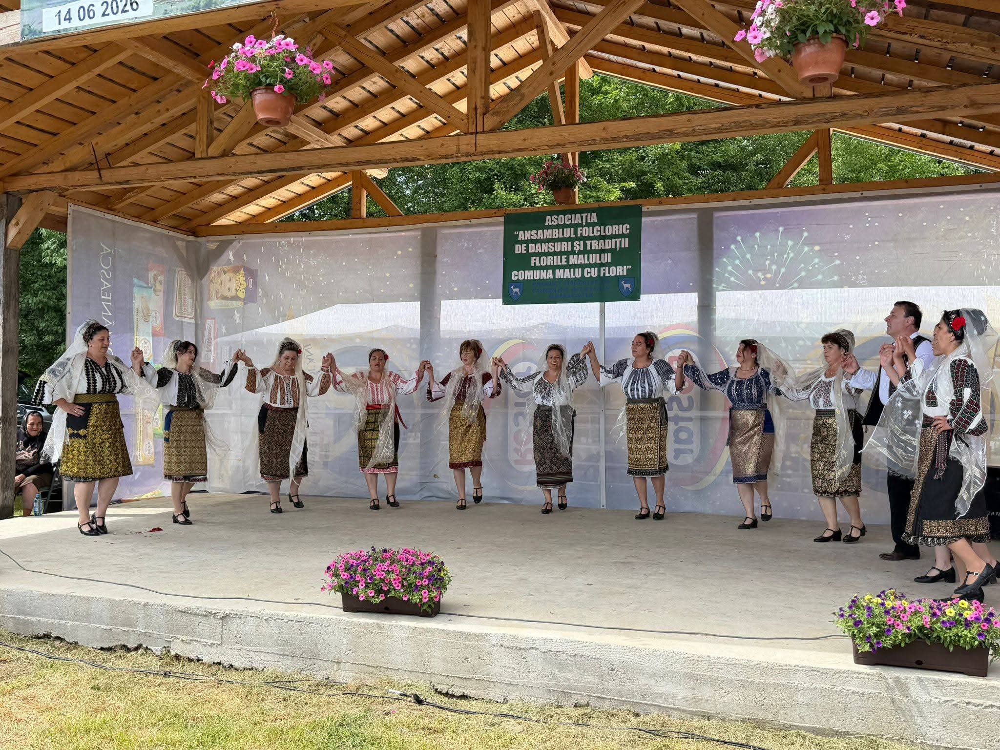 „Dealul Prieteniei”, sărbătoare a comunității și succes sportiv la Malu cu Flori