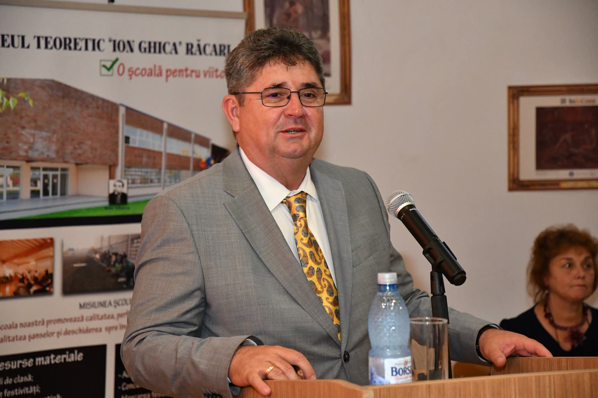 Final de an școlar cu bucurii și aplauze la Liceul „Ion Ghica” din Răcari
