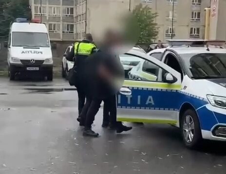 Bărbat reținut după ce ar fi distrus cablul sistemului de supraveghere video din Târgoviște