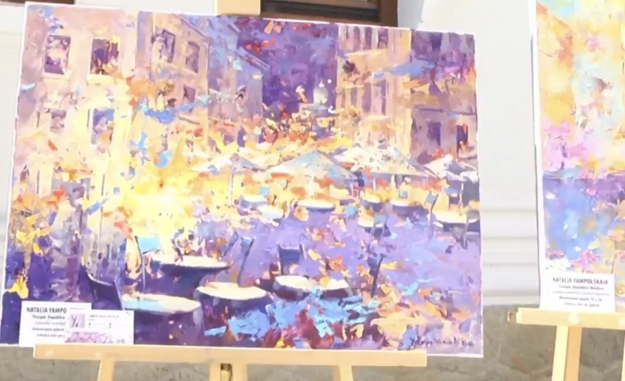 Expoziția Taberei Internaționale de Pictură „Între Istorie și Artă” poate fi vizitată timp de patru săptămâni la Muzeul Tradițiilor Militare Dâmbovițene – Școala de Cavalerie din Târgoviște